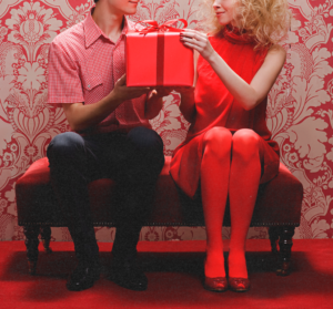 Fun and Creative Gift Ideas for Couples this New Year's Season